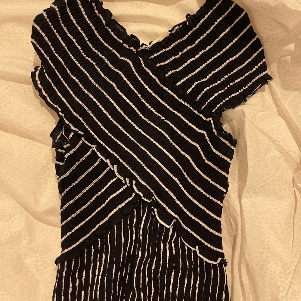 🖤OLIVE SCENT DRESS🖤 - Picture 2 of 3